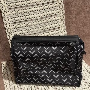 Thirty-One Tip Top Chevron Cosmetics Bag